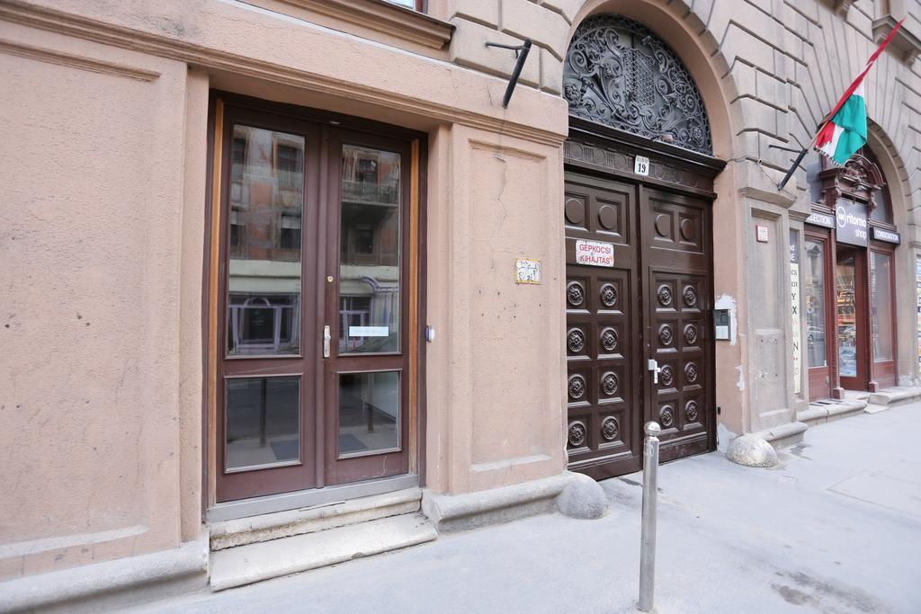 Mezzo Budapest Extérieur photo